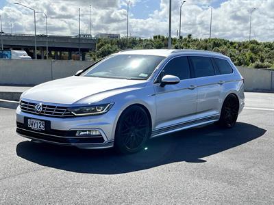 2016 Volkswagen Passat - Thumbnail