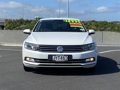 2016 Volkswagen Passat - Thumbnail