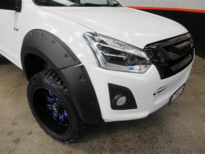 2019 Isuzu D-Max - Thumbnail