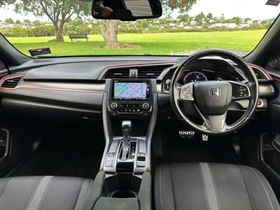 2018 Honda CIVIC - Thumbnail