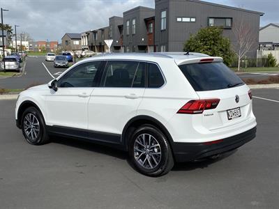 2016 Volkswagen Tiguan - Thumbnail