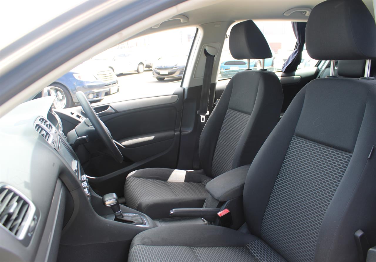 2010 Volkswagen GOLF