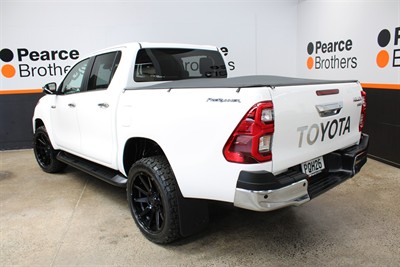 2022 Toyota Hilux - Thumbnail