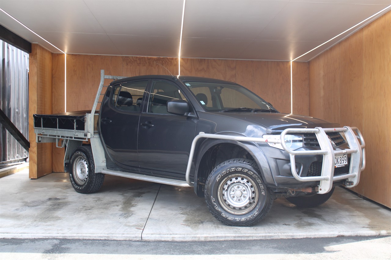 2014 Mitsubishi Triton