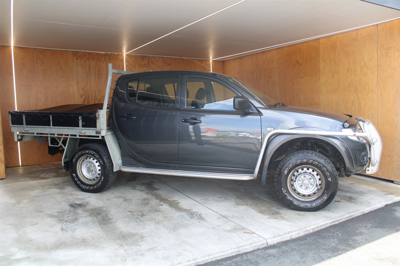 2014 Mitsubishi Triton