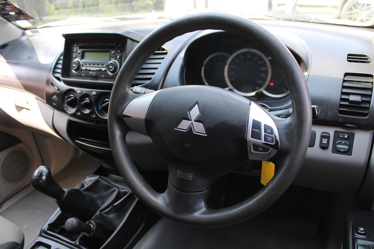 2014 Mitsubishi Triton