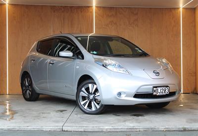 2016 Nissan Leaf - Thumbnail