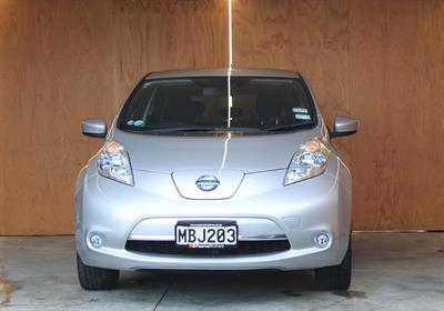 2016 Nissan Leaf - Thumbnail