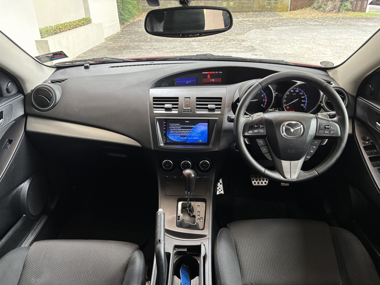 2013 Mazda Axela