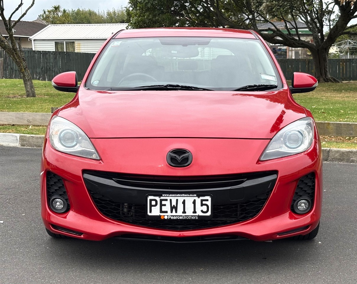 2013 Mazda Axela