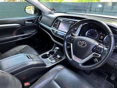 2018 Toyota Highlander - Thumbnail