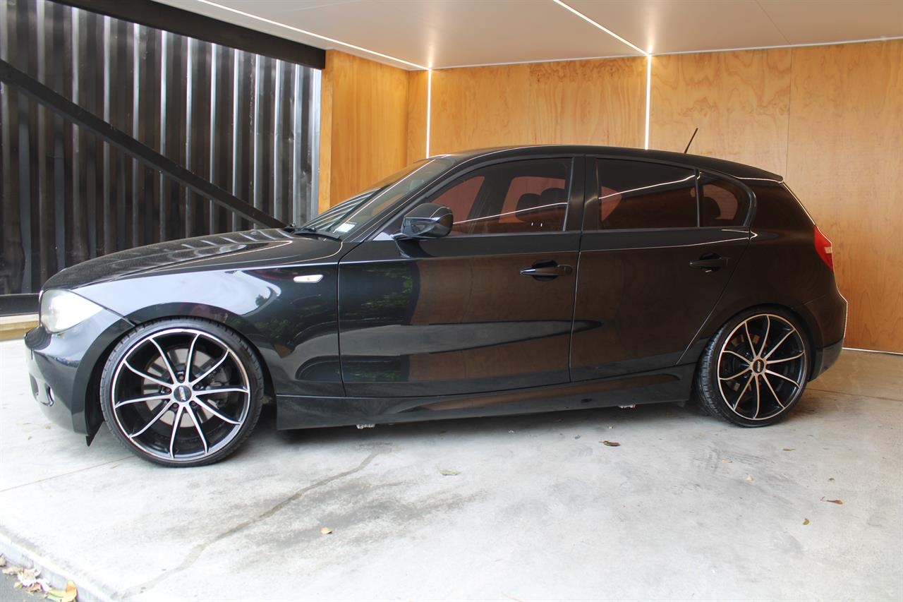 2011 BMW 130I