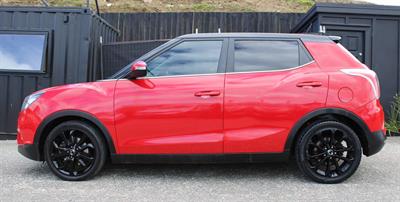 2015 Ssangyong Tivoli - Thumbnail