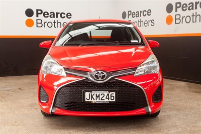 2015 Toyota YARIS - Thumbnail