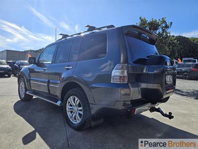 2016 Mitsubishi Pajero - Thumbnail