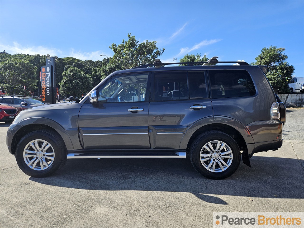 2016 Mitsubishi Pajero