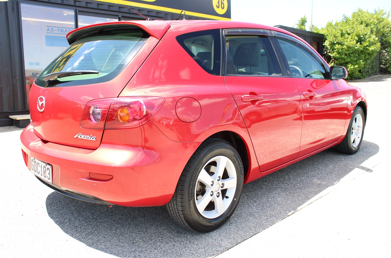 2003 Mazda Axela