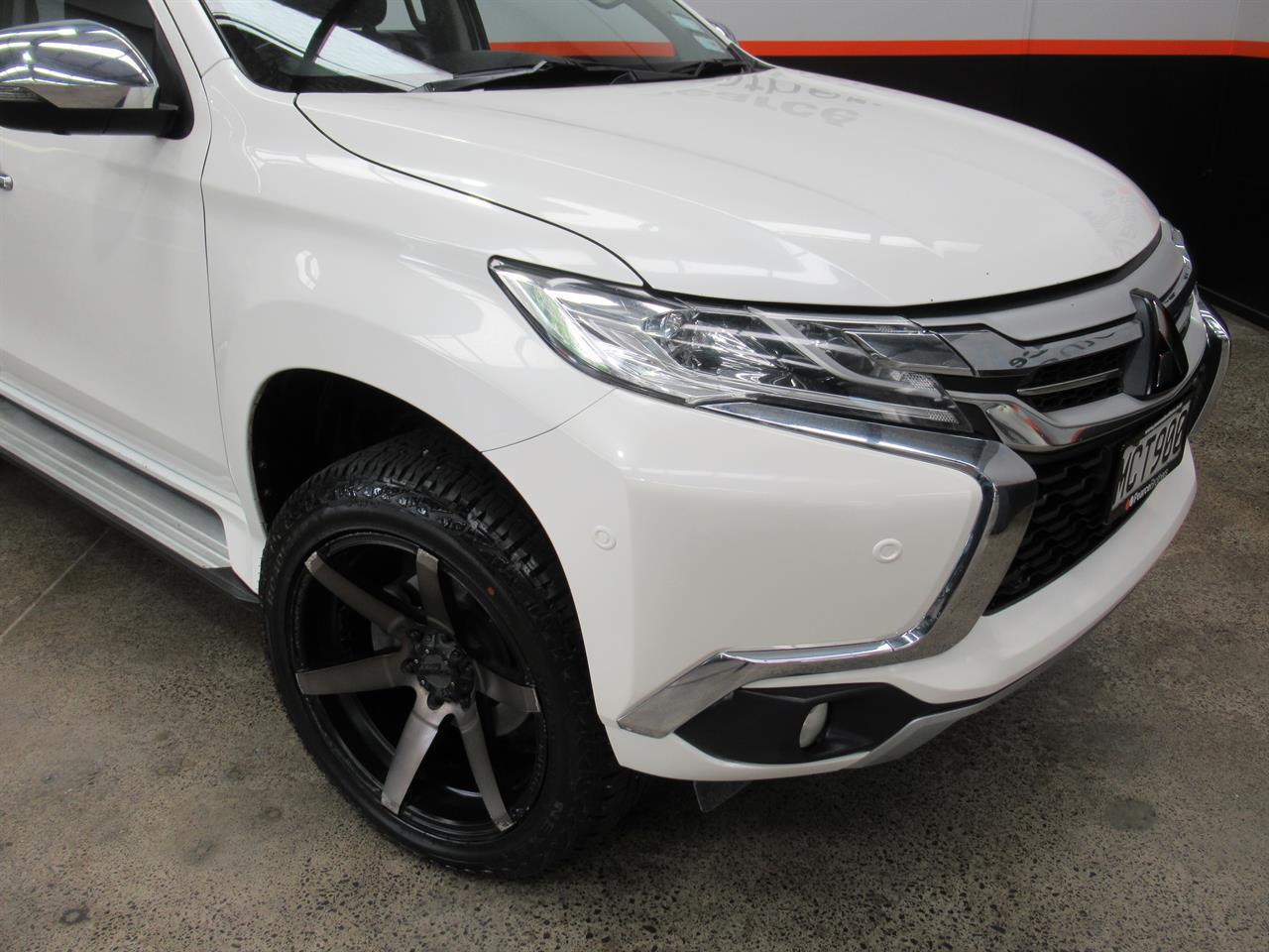 2019 Mitsubishi Pajero Sport