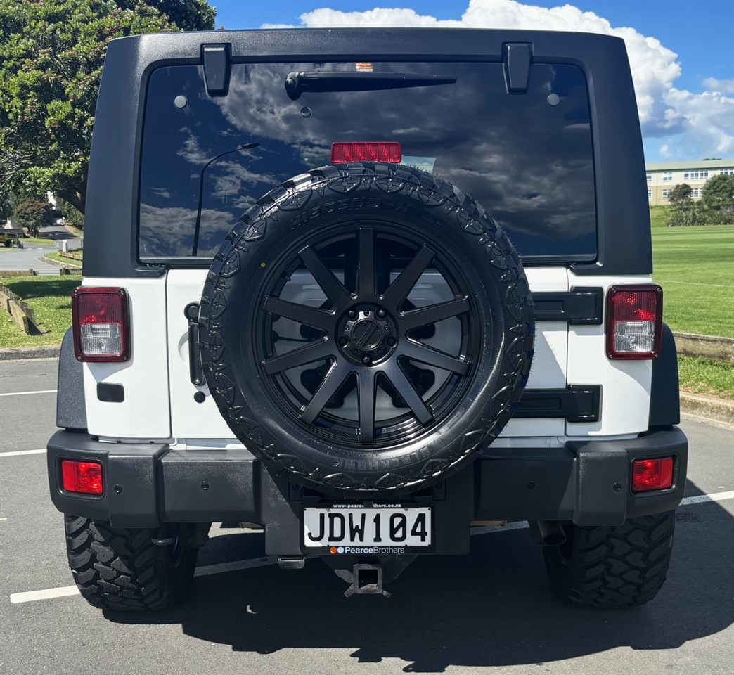 2015 Jeep WRANGLER