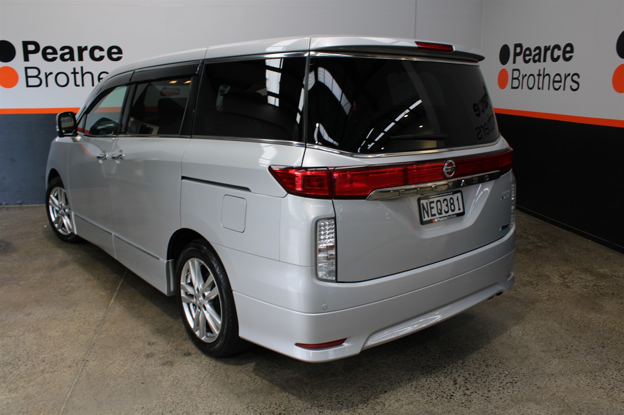 2012 Nissan Elgrand