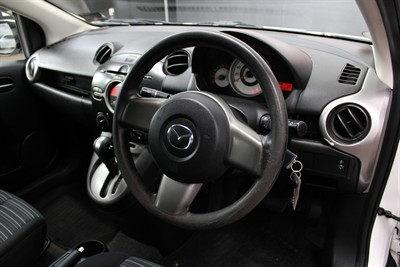 2010 Mazda Demio - Thumbnail