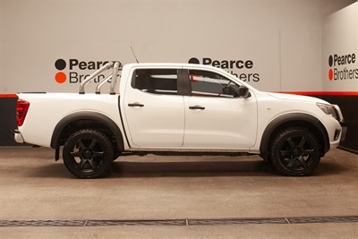 2016 Nissan Navara - Thumbnail