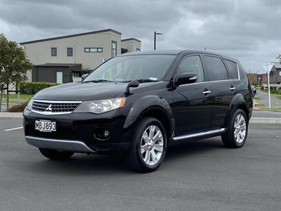 2008 Mitsubishi Outlander - Thumbnail