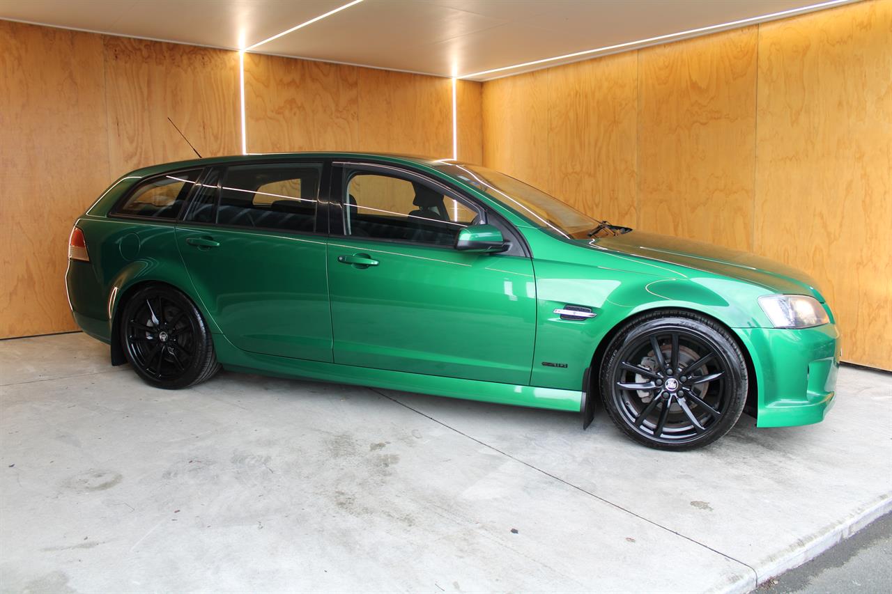 2010 Holden COMMODORE