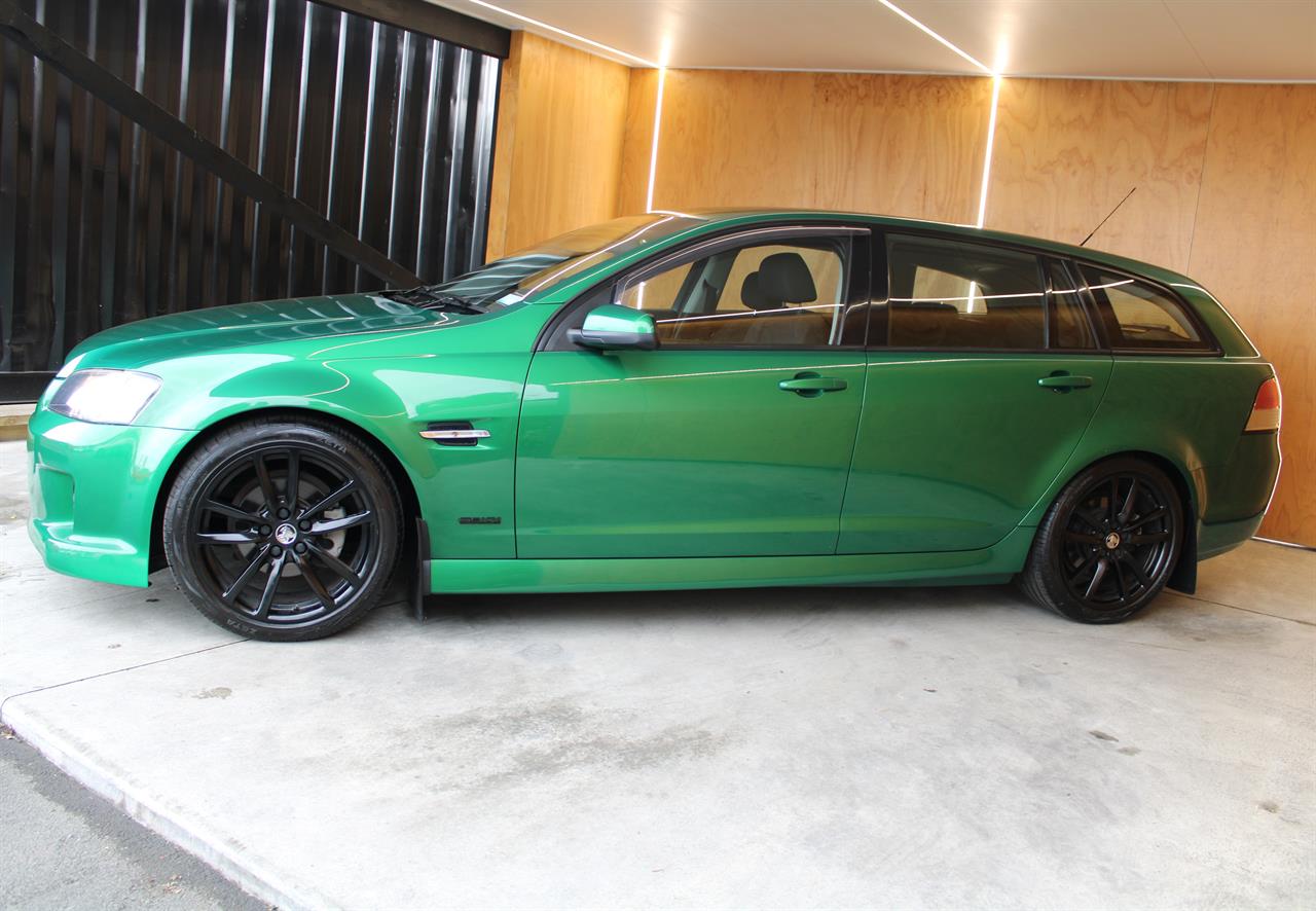 2010 Holden COMMODORE