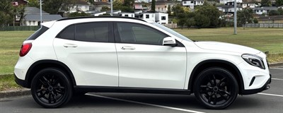 2015 Mercedes-Benz GLA 180 - Thumbnail