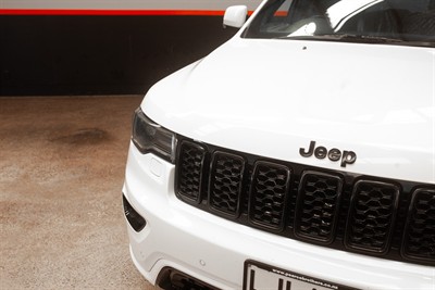 2018 Jeep Grand Cherokee - Thumbnail