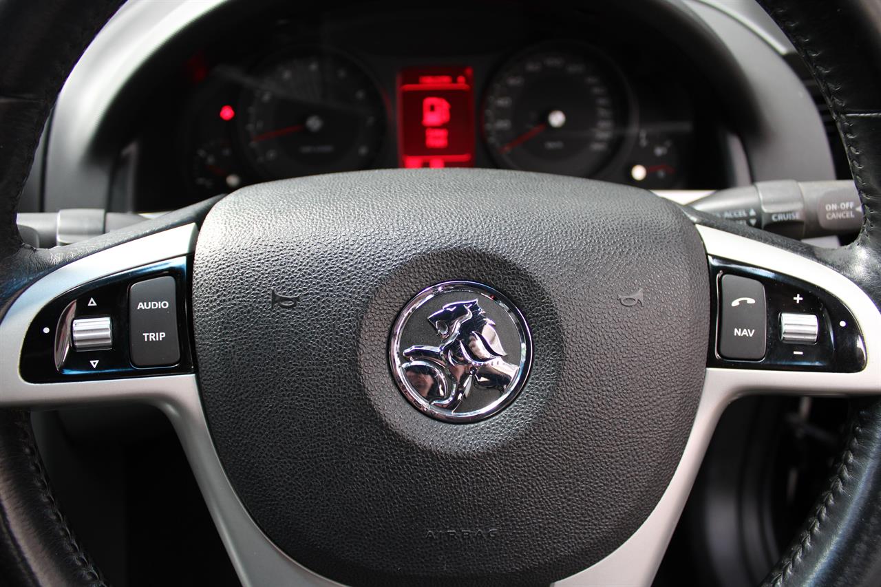 2011 Holden COMMODORE