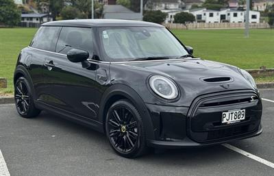 2022 Mini Hatch - Thumbnail