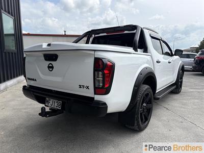 2017 Nissan Navara - Thumbnail