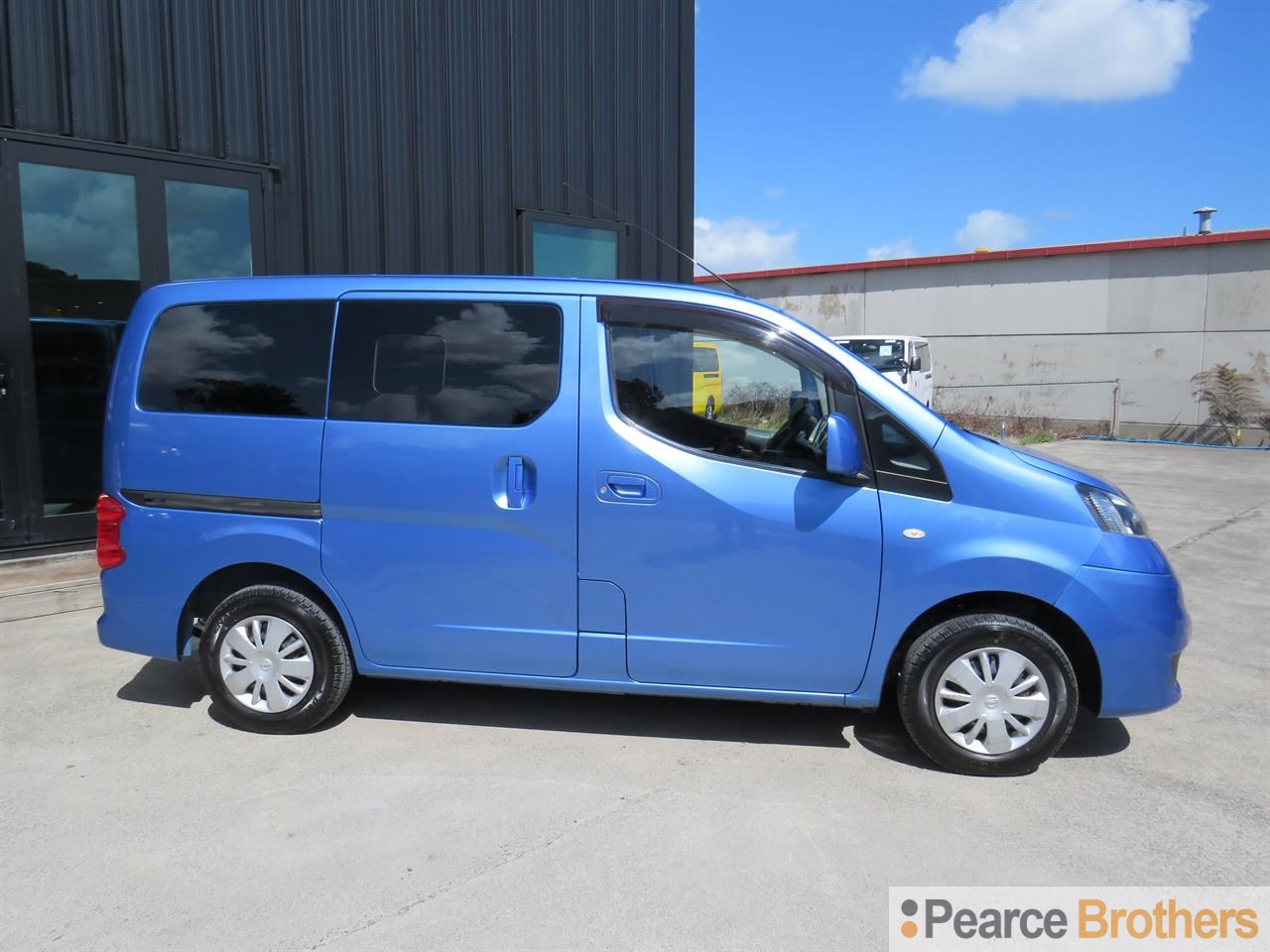 2017 Nissan Nv200