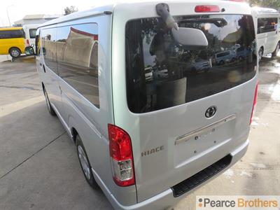 2019 Toyota Hiace - Thumbnail