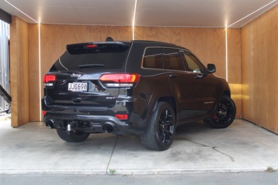 2015 Jeep Grand Cherokee - Thumbnail