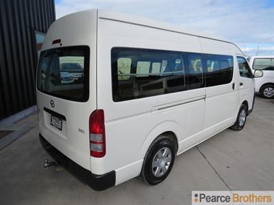 2017 Toyota Hiace - Thumbnail