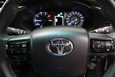 2022 Toyota Hilux - Thumbnail