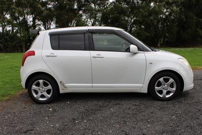 2006 Suzuki Swift - Thumbnail