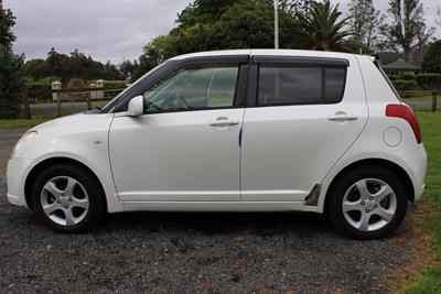 2006 Suzuki Swift - Thumbnail