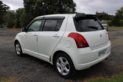 2006 Suzuki Swift - Thumbnail